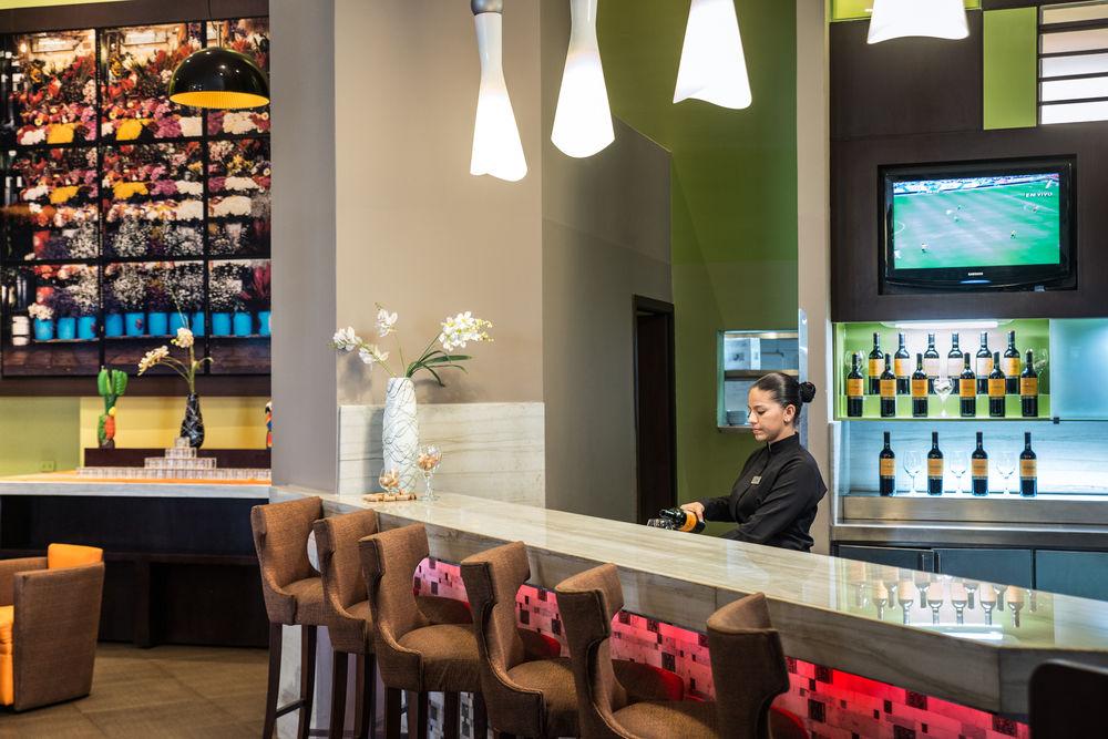 Courtyard By Marriott Guayaquil Otel Dış mekan fotoğraf