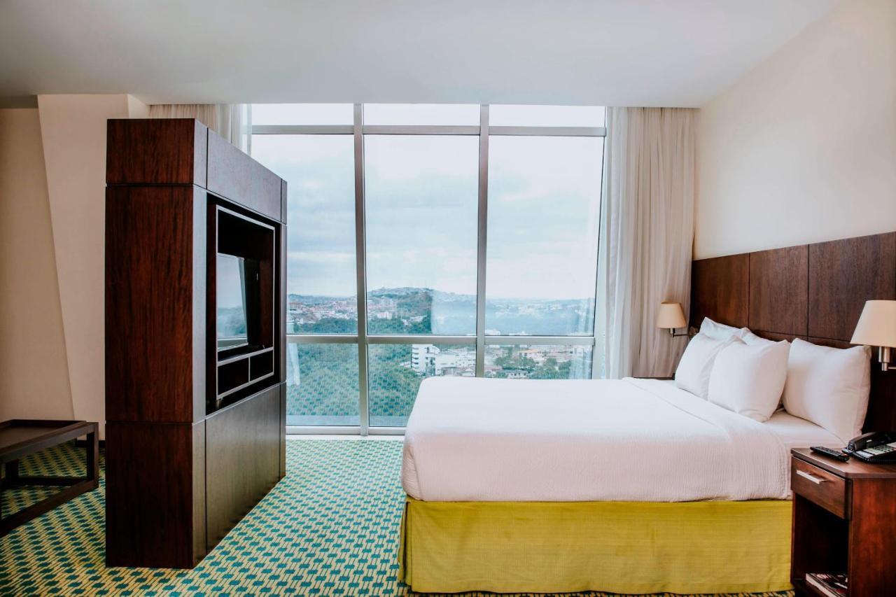 Courtyard By Marriott Guayaquil Otel Dış mekan fotoğraf
