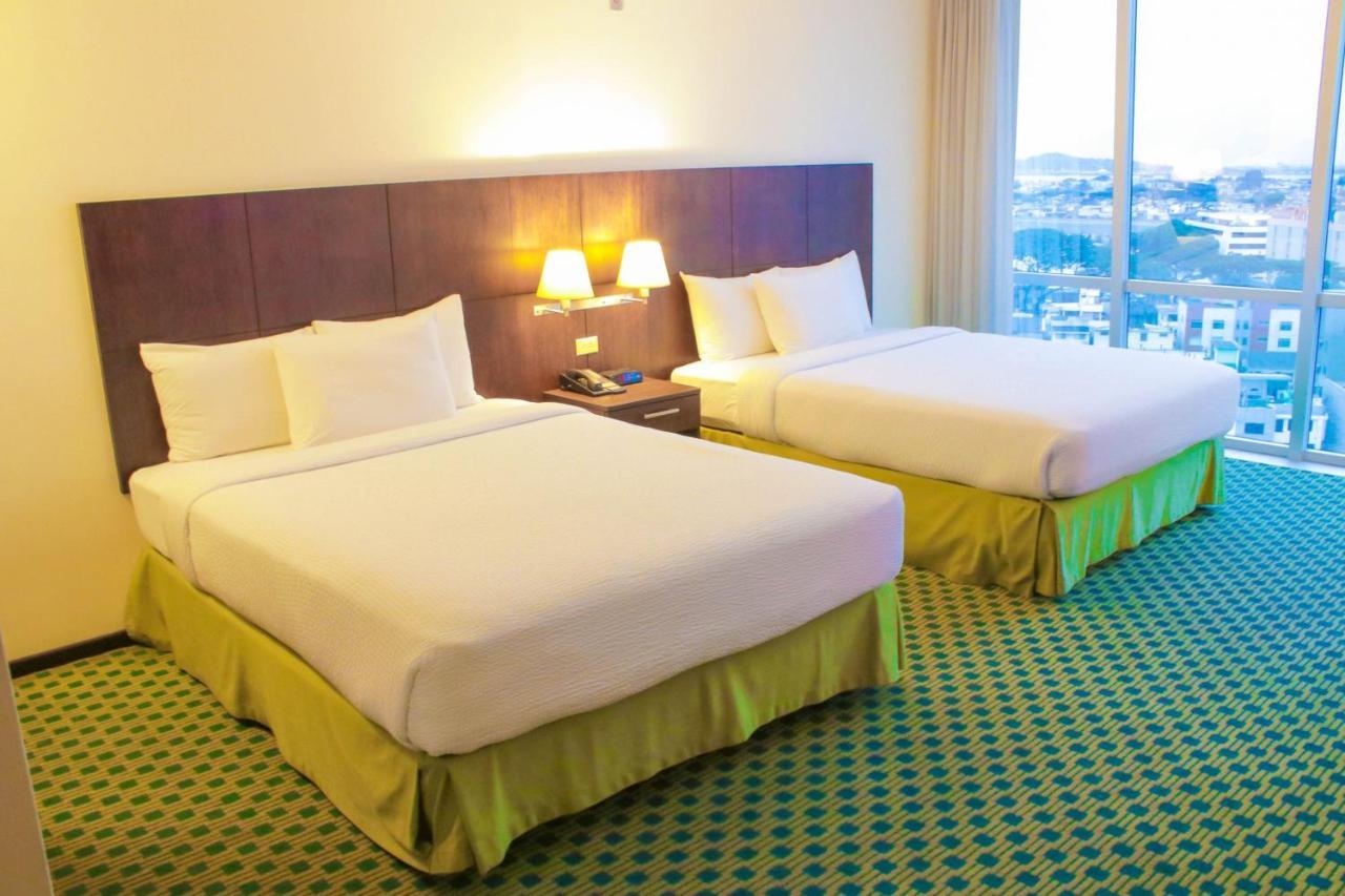 Courtyard By Marriott Guayaquil Otel Dış mekan fotoğraf