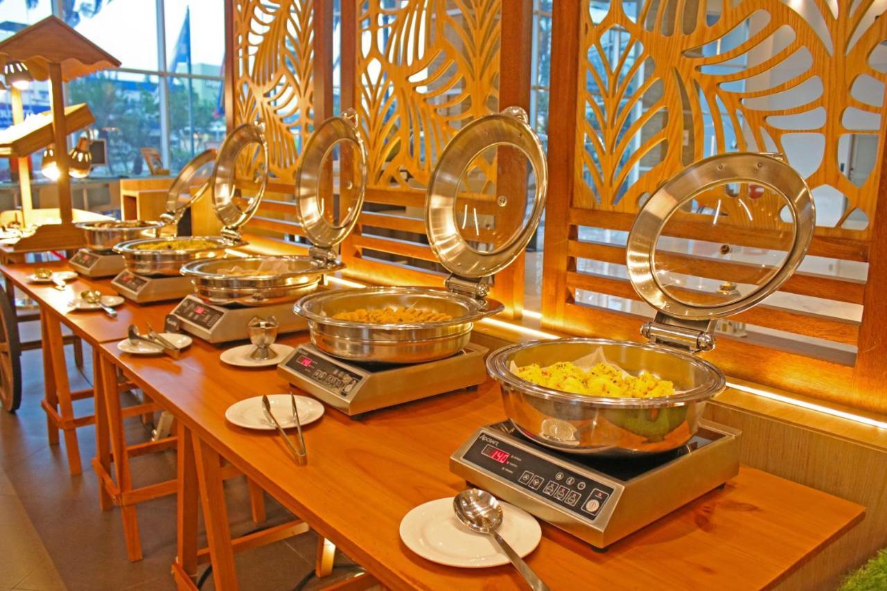 Courtyard By Marriott Guayaquil Otel Dış mekan fotoğraf