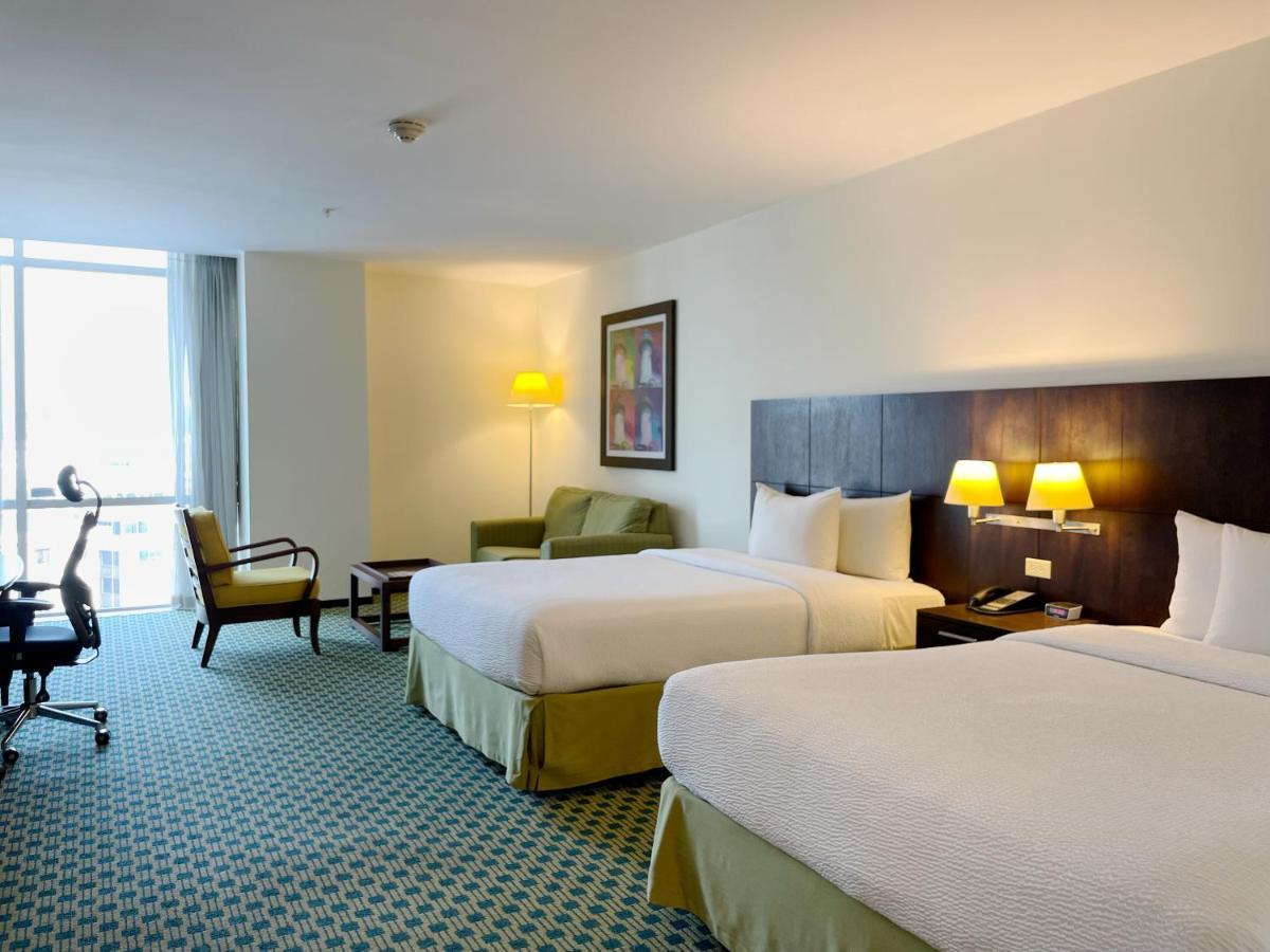 Courtyard By Marriott Guayaquil Otel Dış mekan fotoğraf