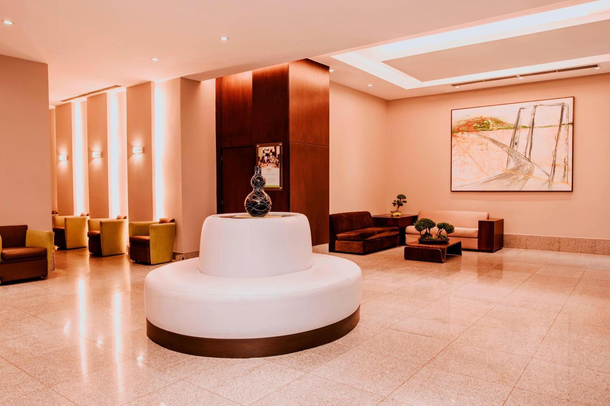 Courtyard By Marriott Guayaquil Otel Dış mekan fotoğraf