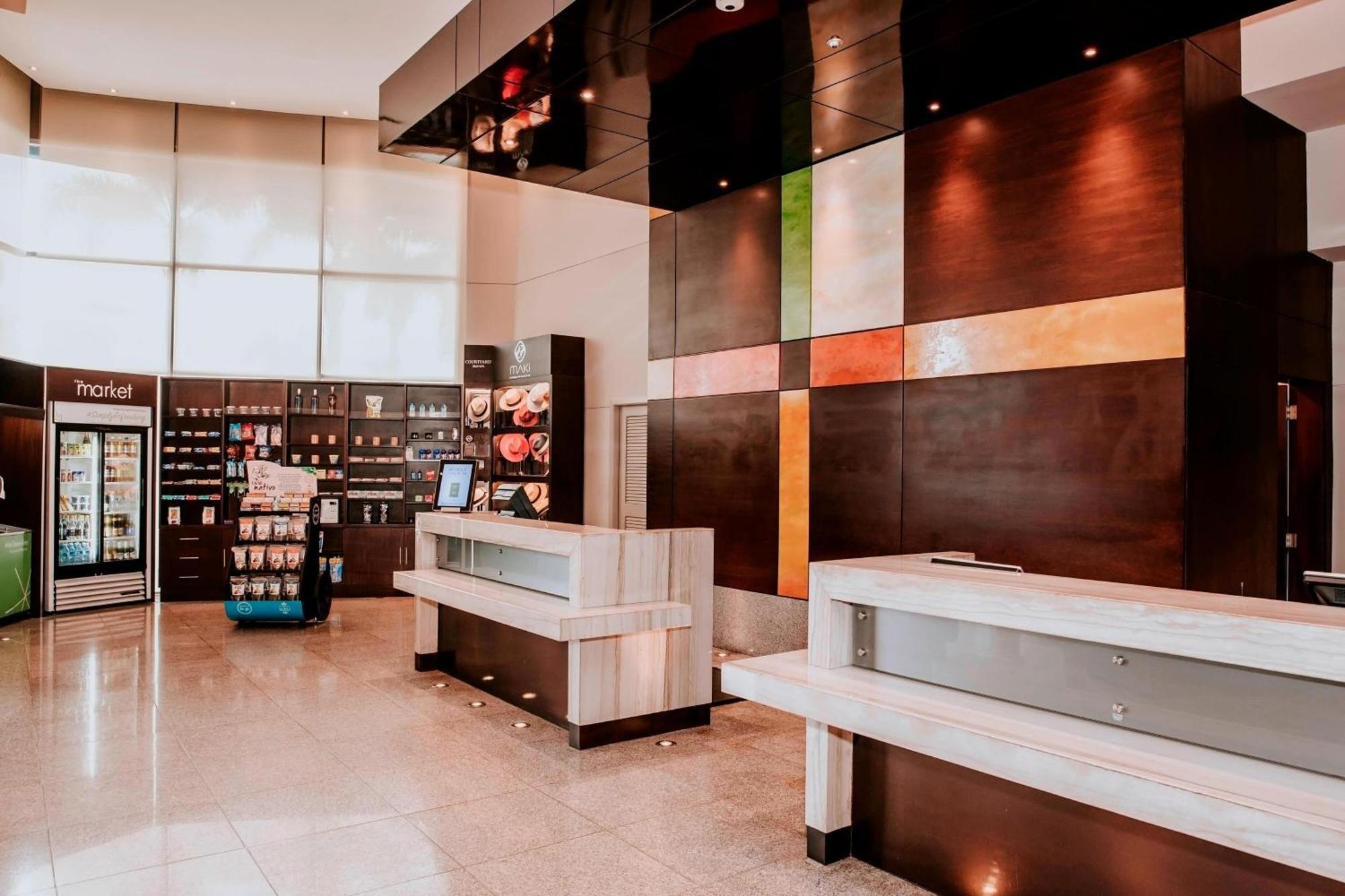Courtyard By Marriott Guayaquil Otel Dış mekan fotoğraf